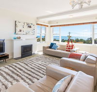 BEACH BELLE - MORNINGTON - QLD Tourism