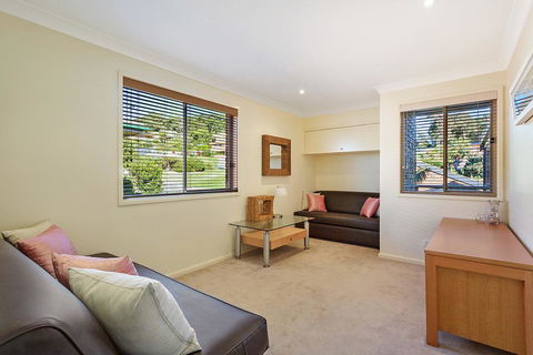 Beach Breakers Apartment - Stunning Views - QLD Tourism 3