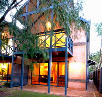 Beach Casa - Queensland Tourism