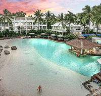 Beach Club Palm Cove