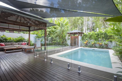 Beach Condominium - QLD Tourism 3
