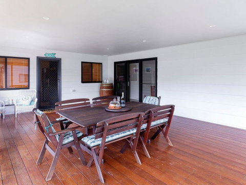 Beach House - QLD Tourism 2