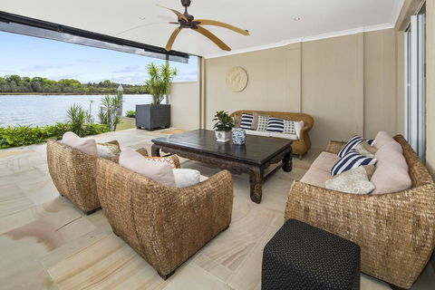 Beach House @ The Cove - Queensland Tourism 3