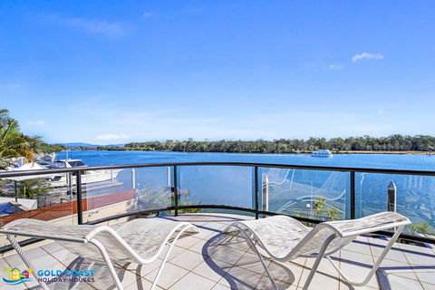 Beach House @ The Cove - Queensland Tourism 1