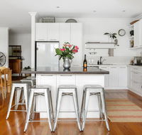 Beach House Avalon - Queensland Tourism