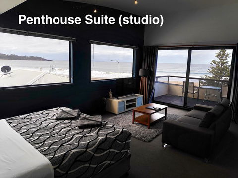 Beach House Mollymook - QLD Tourism 2