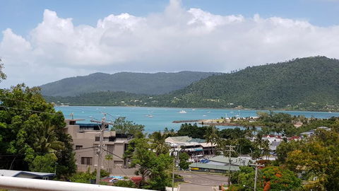 Beach House On Begley - Airlie Beach Central - QLD Tourism 3