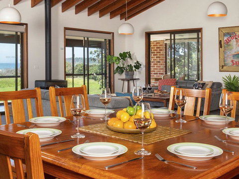 Beach House On Jones Beach - Kiama Accommodation - QLD Tourism 2