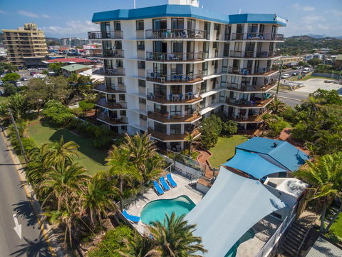 Beach Palms Holiday Apartments - QLD Tourism 1
