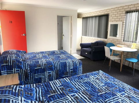 Beach Park Motel - Queensland Tourism 2