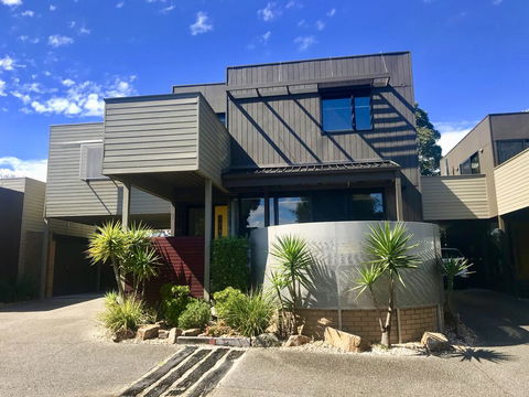 Beach Retreat Townhouse - QLD Tourism 0