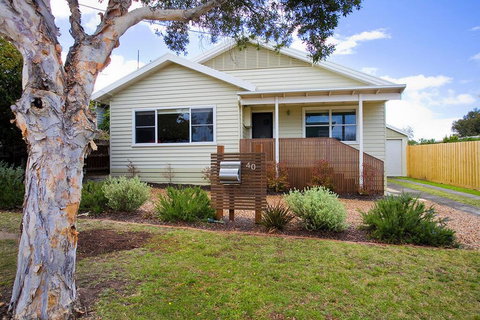 Beach Road Classic 40 - Queensland Tourism 2