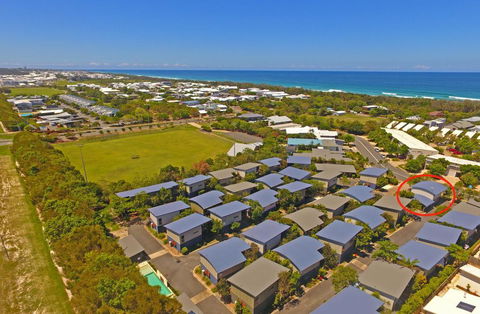 Beach Shacks #1 Casuarina - QLD Tourism 0