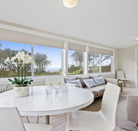 Beachbreak - fall asleep to the sound of the ocean - QLD Tourism