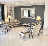 Beachfront Apartment- Paringa