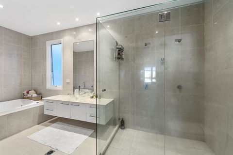 Beachfront By The CC - Family Friendly, Plunge Pool, Steps To The Beach - Queensland Tourism 1