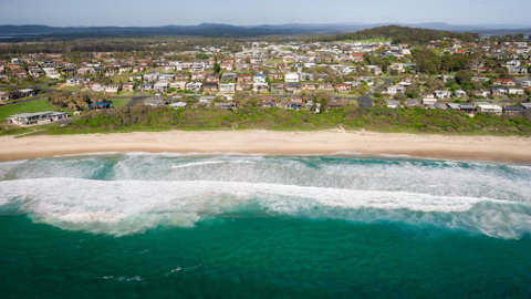 Beachfront Escape - QLD Tourism 1