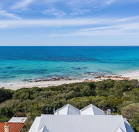 Beachfront on Eagle Bay - Queensland Tourism