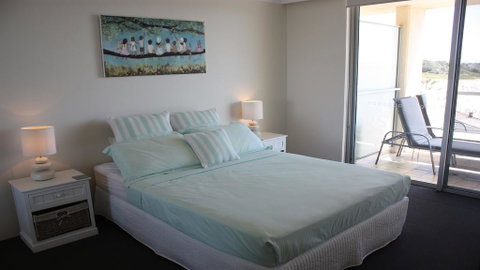Beachpoint 302 - On The Beach! - QLD Tourism 3