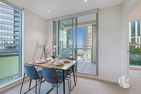 REST COLLECTION Apartments On Collins Docklands - QLD Tourism 3