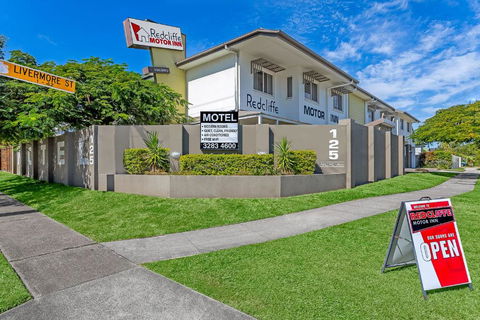 Redcliffe Motor Inn - QLD Tourism 0