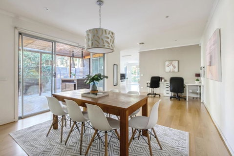Ringtail Retreat - Contemporary Family Comforts - QLD Tourism 1