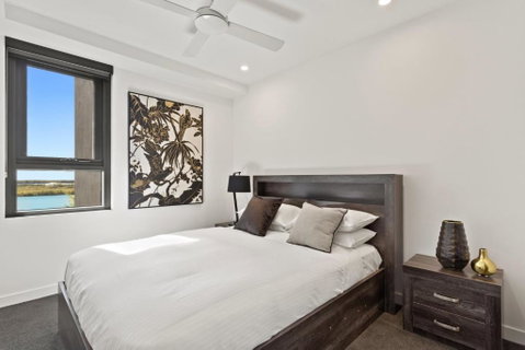 Riverfront 2-Bed With Pool, Sauna, Gym & Views - QLD Tourism 2