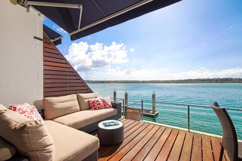 Riverfront Apartment, Perfect Location - Queensland Tourism 3