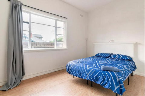 Richmond Private Rooms - 151 Hoddle Homestay - QLD Tourism 2