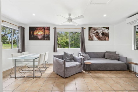 Red Rock Rest - QLD Tourism 1