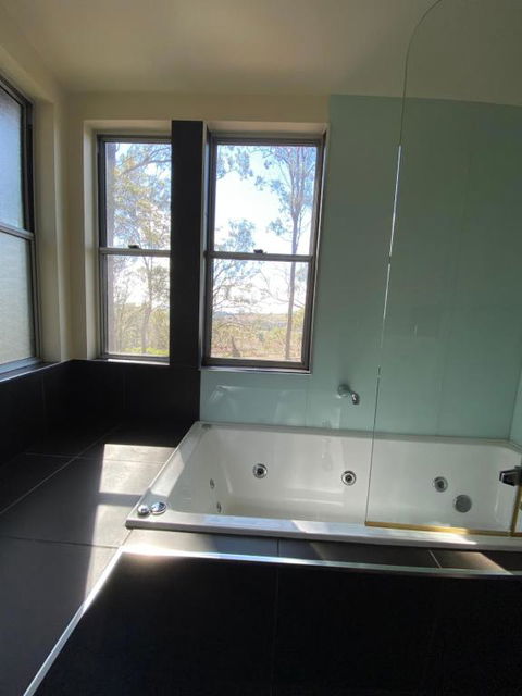Redrock Retreat - QLD Tourism 3