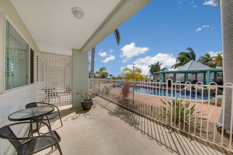 Reef Adventureland Motor Inn - Queensland Tourism 1