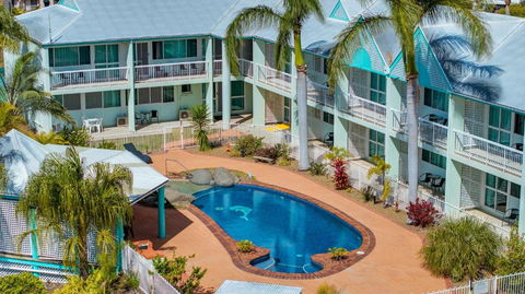 Reef Adventureland Motor Inn - Queensland Tourism 3