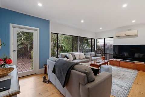 Relaxed Family Beach House - No Linen Included - QLD Tourism 2