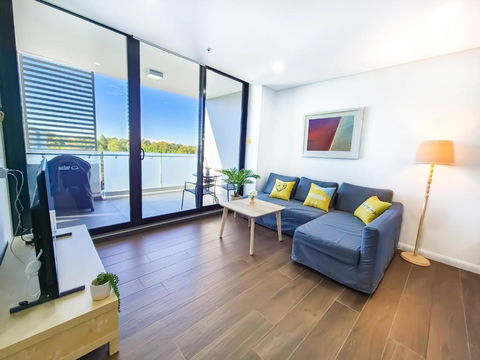 Relaxing 1BR W Pools & SPA, Gym In Olympic Park - Queensland Tourism 1
