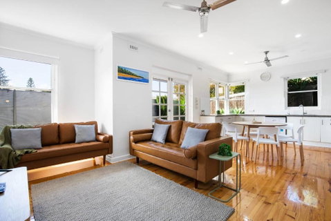 Relaxing 3BR Beachside Haven Grange - QLD Tourism 1