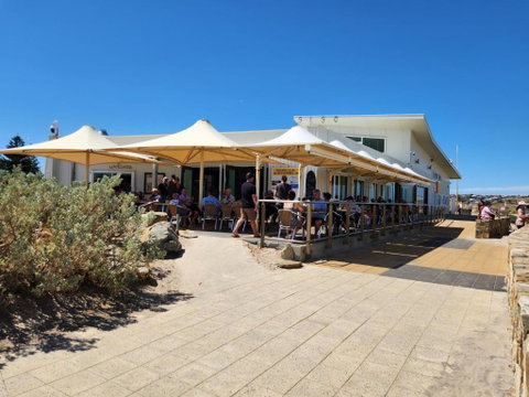Relaxing Beachside Getaway Home - QLD Tourism 2