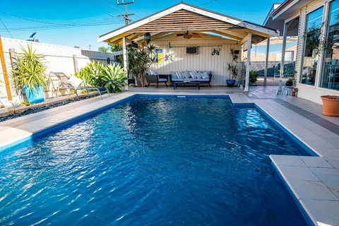 Resort On Morgan With Beautiful Private Pool, Pet Friendly - Queensland Tourism 0