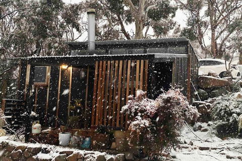 ReThynk Unique Tiny Home East Jindabyne - Queensland Tourism 0