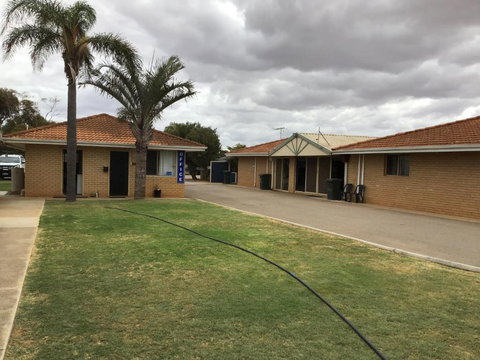 Rhodeside Lodge - QLD Tourism 0