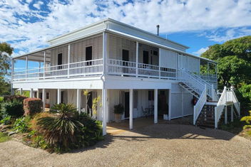 Ribbonwood Bed & Breakfast, Emu Park Qld with QLD Tourism