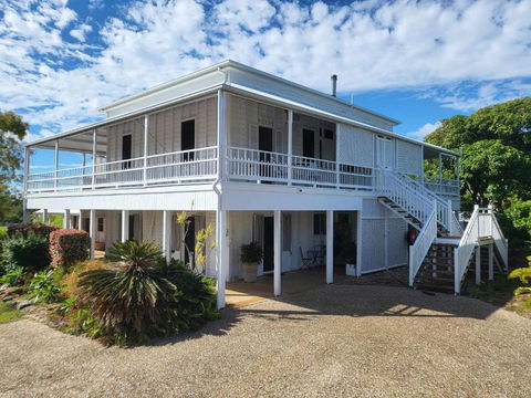 Ribbonwood Bed & Breakfast, Emu Park Qld - QLD Tourism 0