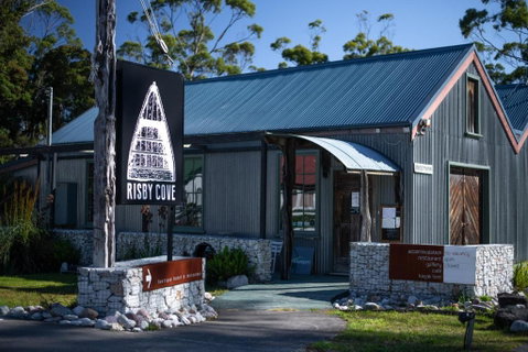 Risby Cove Boutique Hotel - QLD Tourism 0