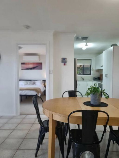 Rise And Tide - Queensland Tourism 0