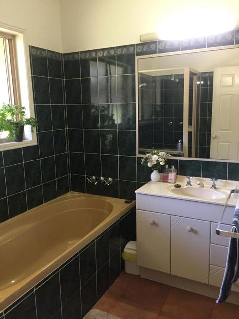 River Gum Luxury Bed And Breakfast - QLD Tourism 1