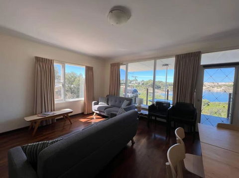 River Panorama Beach House - QLD Tourism 2