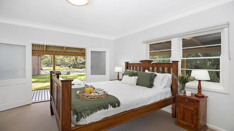 River Shack - QLD Tourism 3