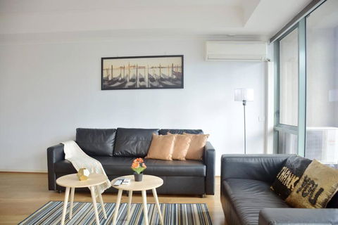 RiverView Spacious 3BR2Bath2Car WifiPoolGym Crown - QLD Tourism 0