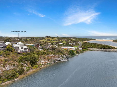 Riverview - QLD Tourism 1