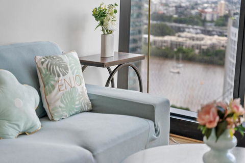 RiverViews 1BR 1BA Skytower Apt With Pool, Gym, Sauna - QLD Tourism 2